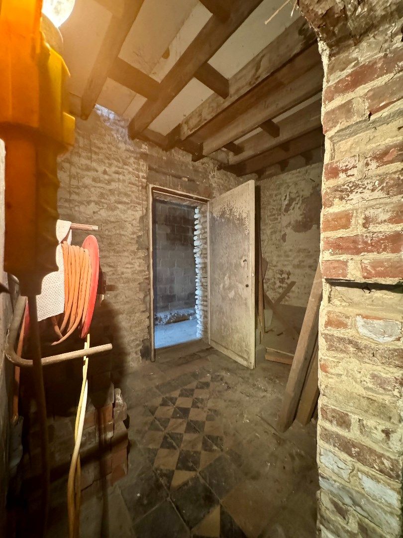 Te Koop: Van Opslagplaats naar Jouw Droomwoning! foto 8