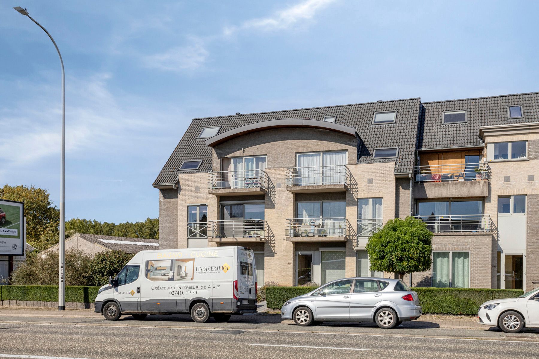 Ruim appartement met 3 slaapkamers! foto 3