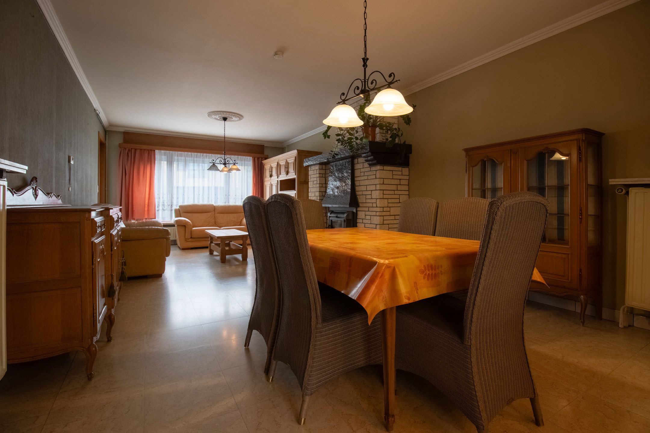 Centraal gelegen gezinswoning met 3 slaapkamers foto 4