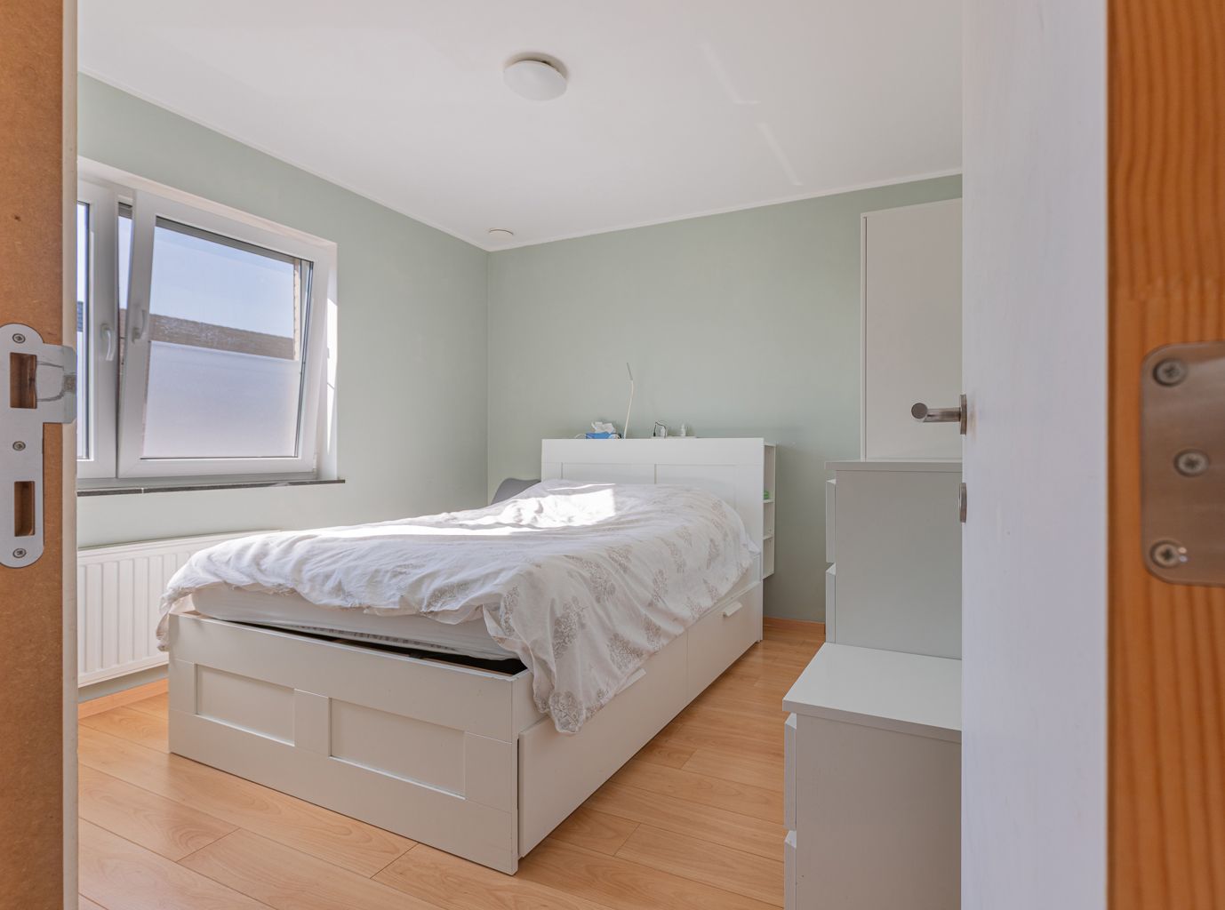 Recente driegevel woning in doodlopende straat! foto 7