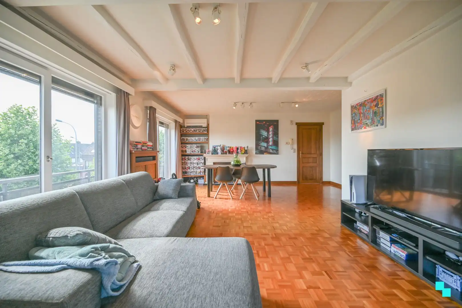 Tweeslaapkamerappartement met garage op een rustige locatie in Beveren-Leie foto 4