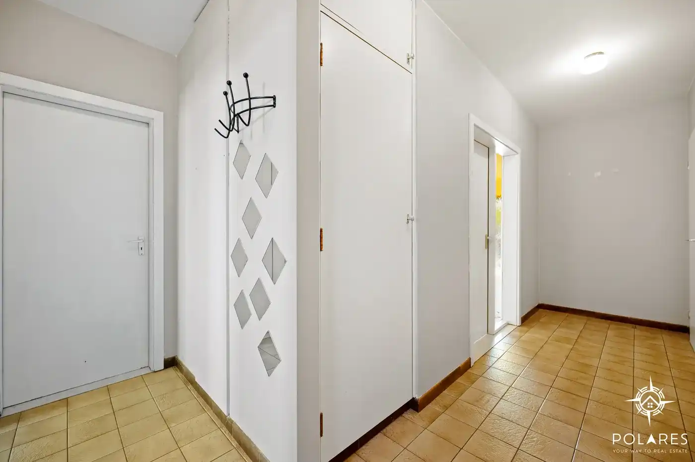 Ruim appartement met 2 slaapkamers, garage en kelder in Nederokkerzeel foto 2