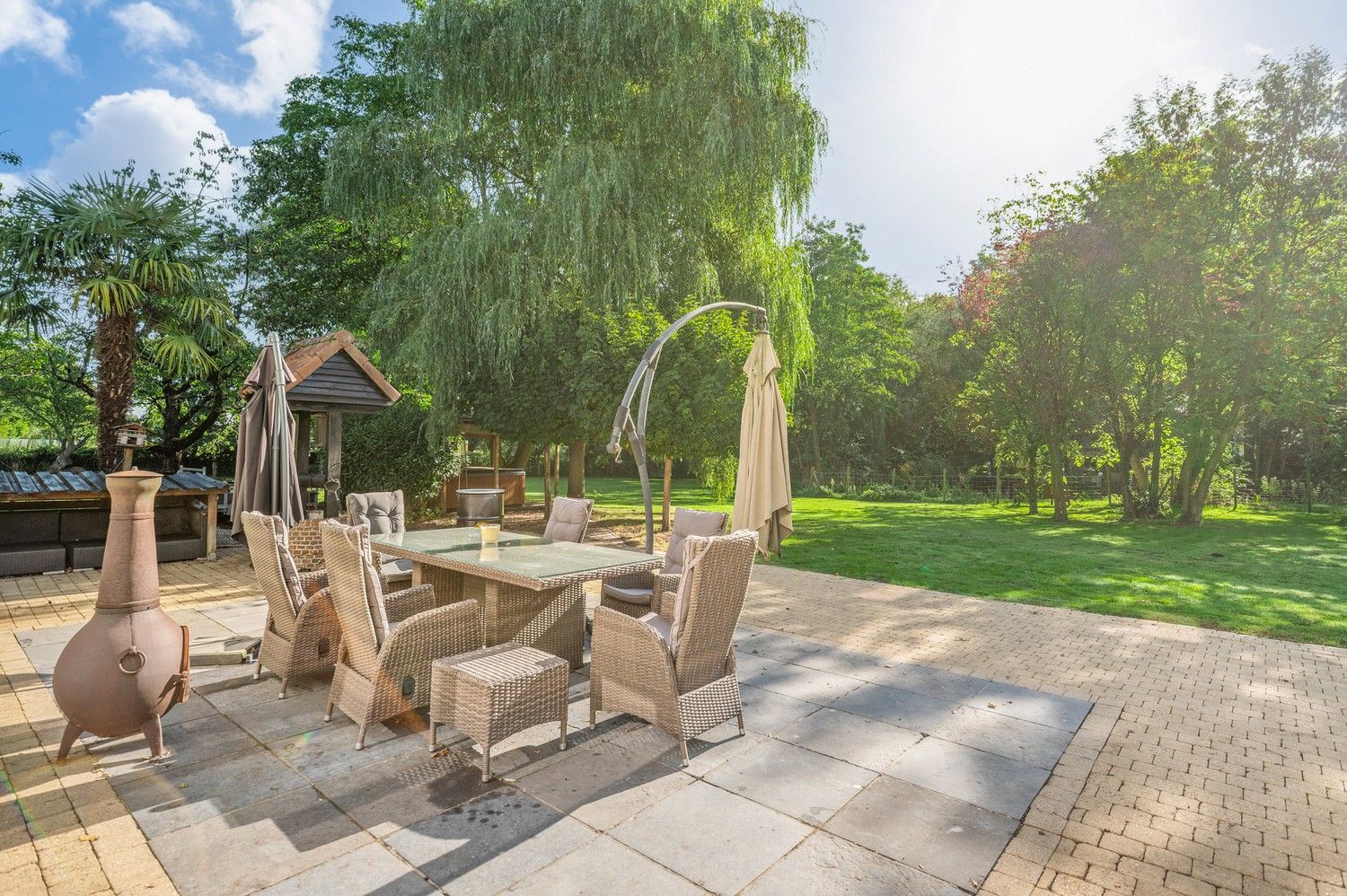 Charmante hoeve in een oase van groen foto 14