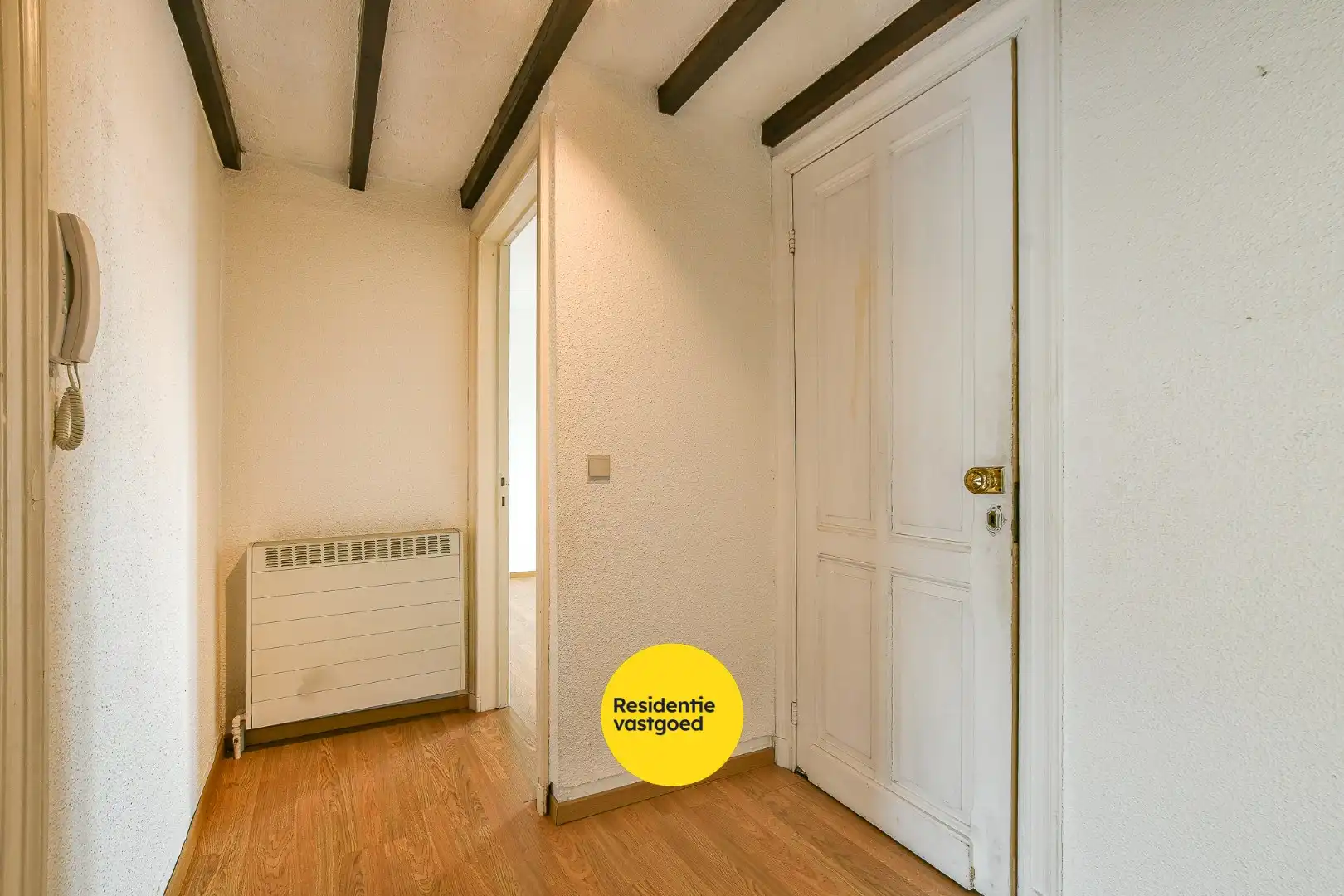 Instapklaar 2-slaapkamerappartement in hartje Blankenberge nabij de Grote Markt foto 12
