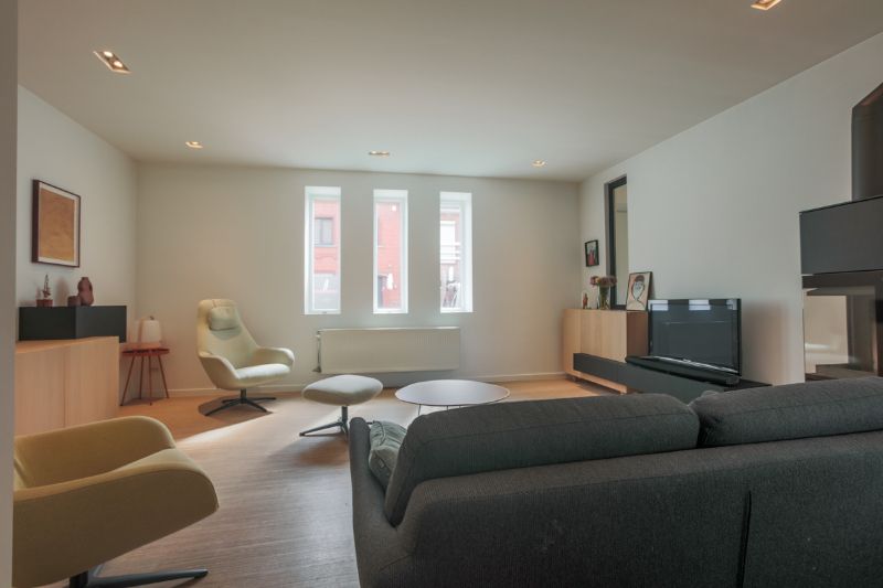 Ruime, hedendaagse woning met 3 slaapkamesr, 2 badkamers, tuin, garage...Energielabel C. foto 9