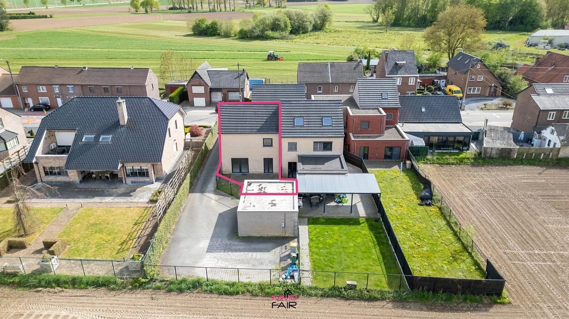 Energiezuinige én betaalbare gezinswoning in het geliefde Opgrimbie foto {{pictureIndex}}