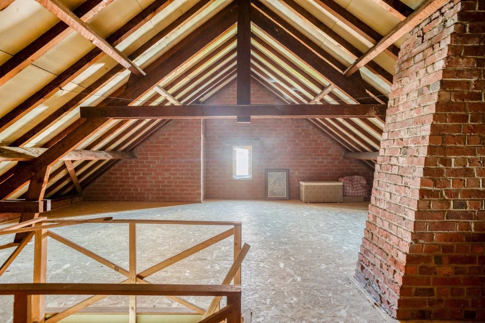 Leuke, halfopen woning met 3 slaapkamers, garage en tuin! foto 19