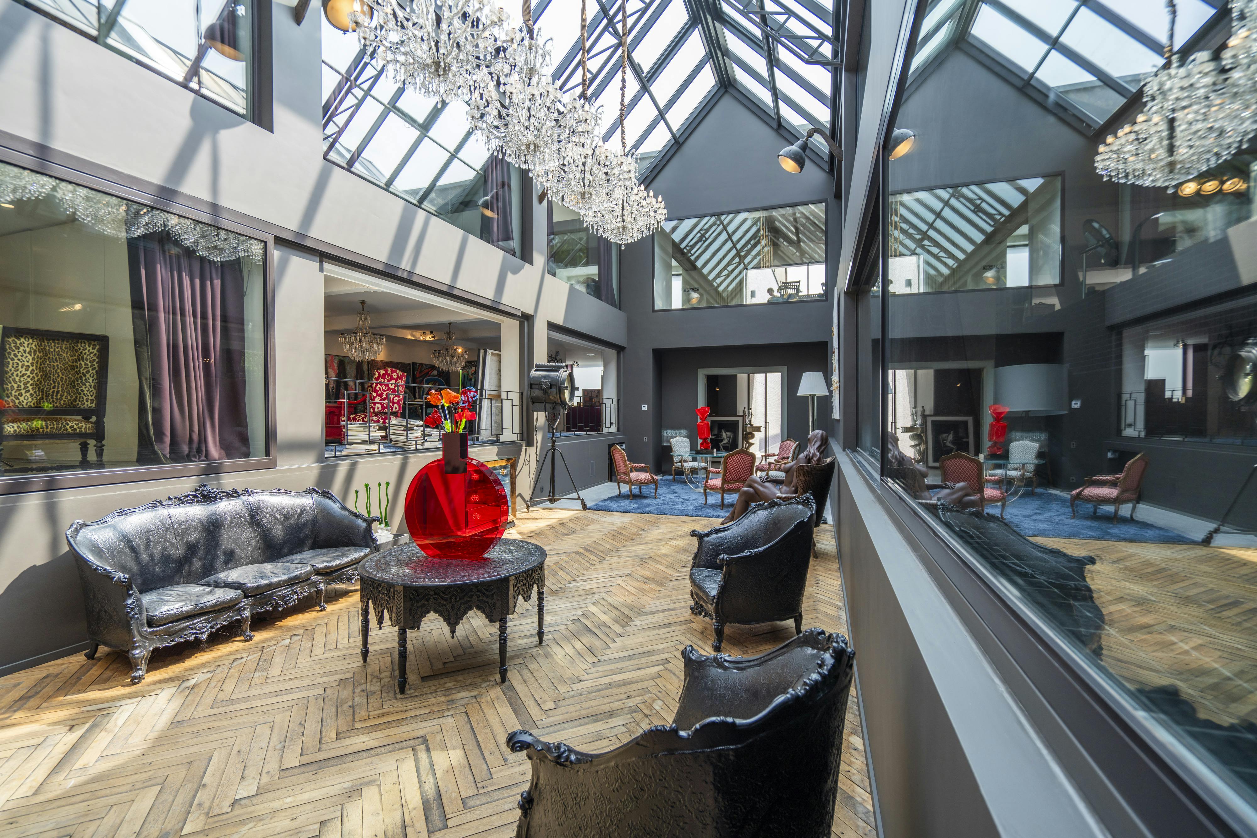 Unieke woning te koop te Kortrijk  foto {{pictureIndex}}