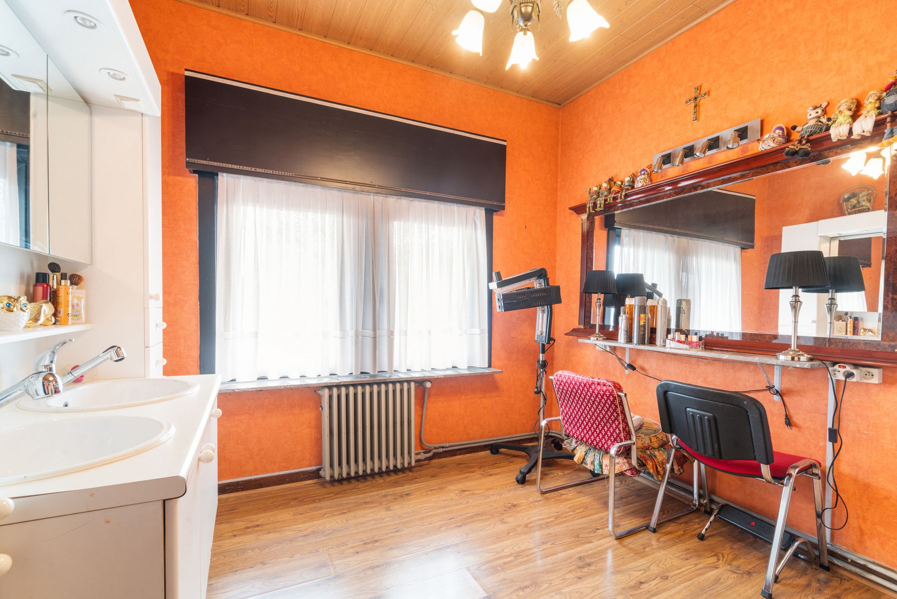 Klassieke, Charmante Vrijstaande Villa te Koop in het geliefde Merelbeke. foto 17