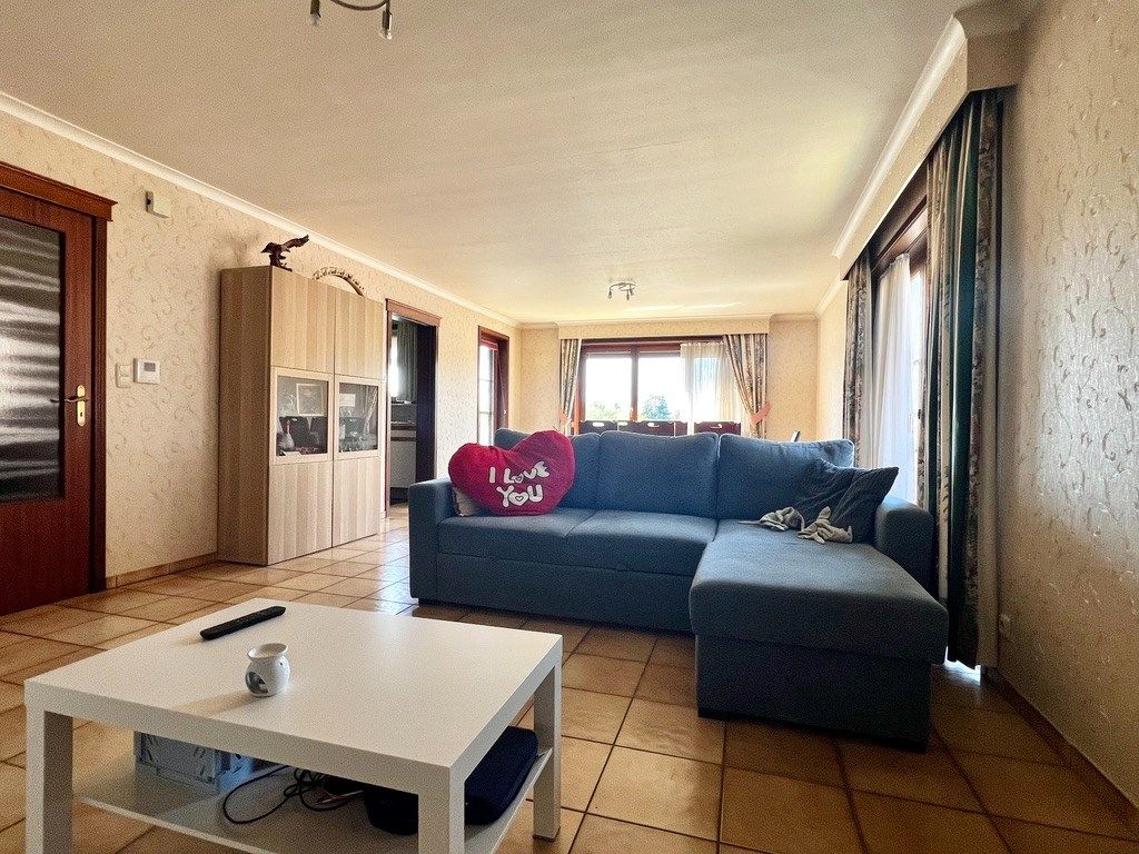 Ruim appartement met garage te huur te Harelbeke. foto 4