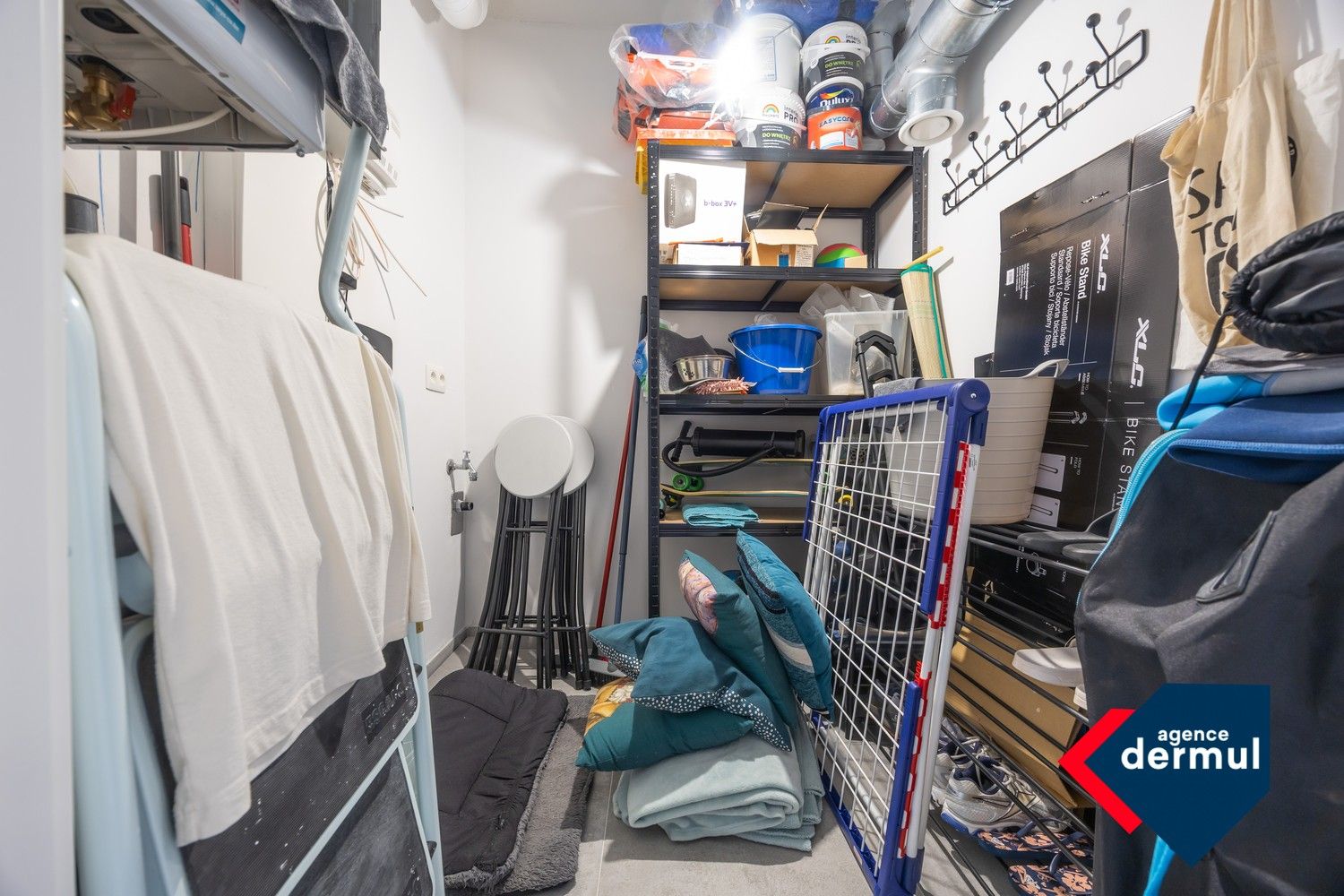 RECENT APPARTEMENT MET PARKING foto 20