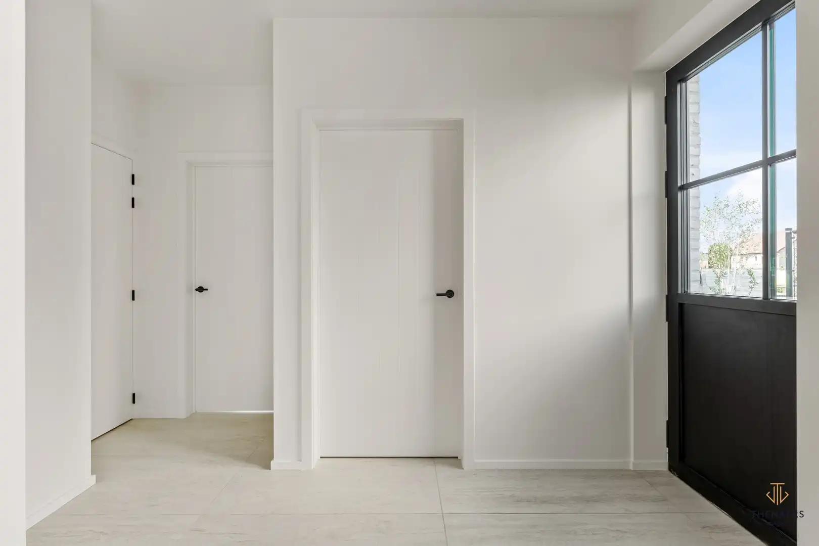 LOT 5 - Instapklare "luxe" en "energiezuinige" nieuwbouwwoning met 4 slaapkamers en 2 badkamers. foto 12