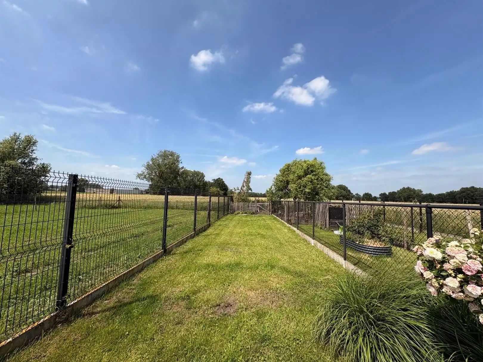 Te huur Ruime, volledig gerenoveerde woning in het landelijke Appels foto 28