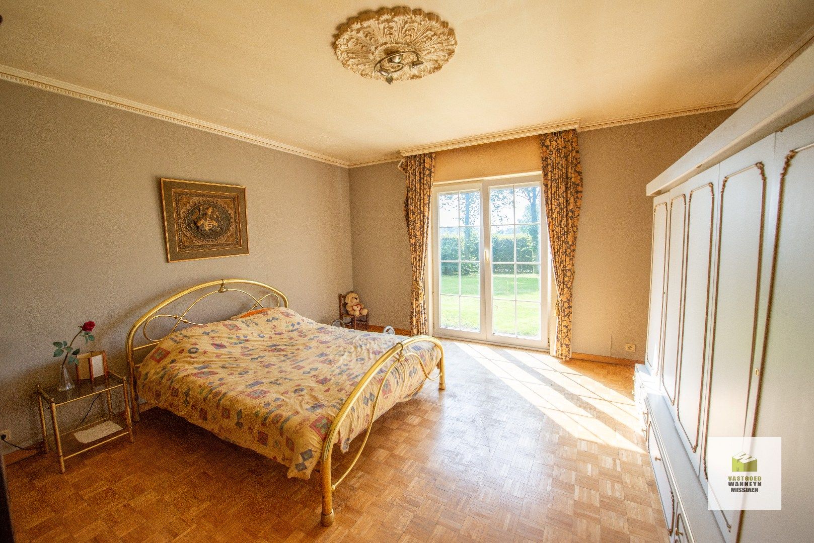 Villa met weide 3.500 m2 en akkerland van 1,4 Ha mét vergunning voor een nieuwe loods van 300 m2  foto 16