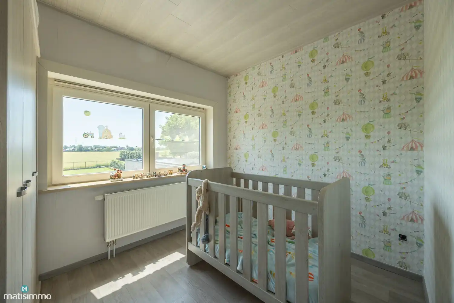 GROTENDEELS GERENOVEERDE EN ENERGIEZUINIGE GEZINSWONING MET ZUIDGERICHTE TUIN VAN 832M² EN GARAGE VAN 73 M² foto 19
