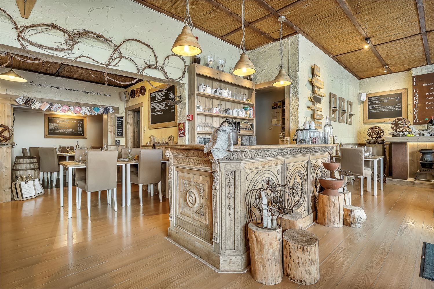 Gekend Italiaans restaurant met prachtig luxe-appartement foto 3