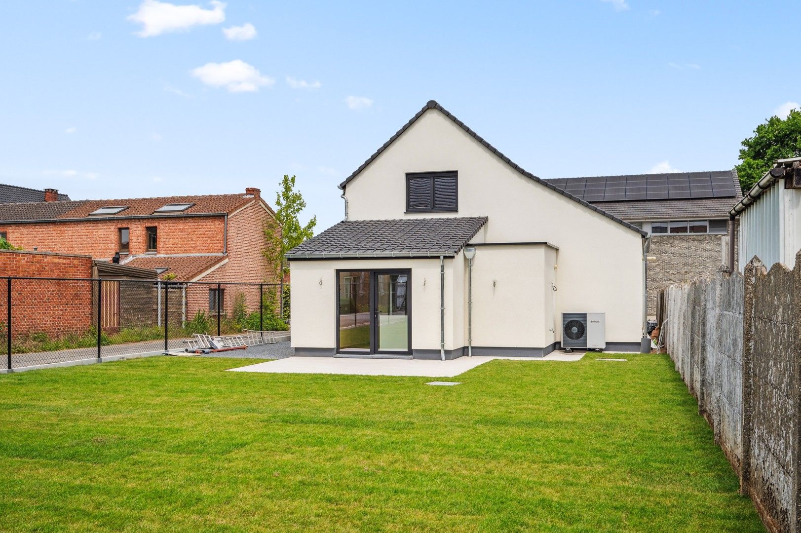 Volledig vernieuwde woning foto 21