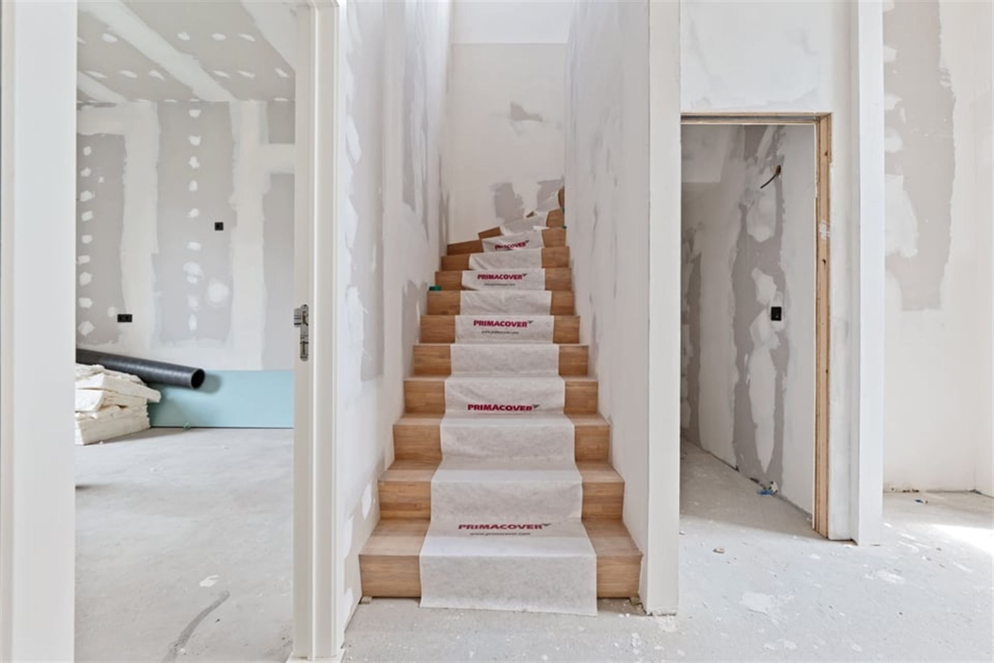 EXCLUSIEF WONEN IN EEN GERESTAUREERDE VIERKANTSHOEVE foto 15