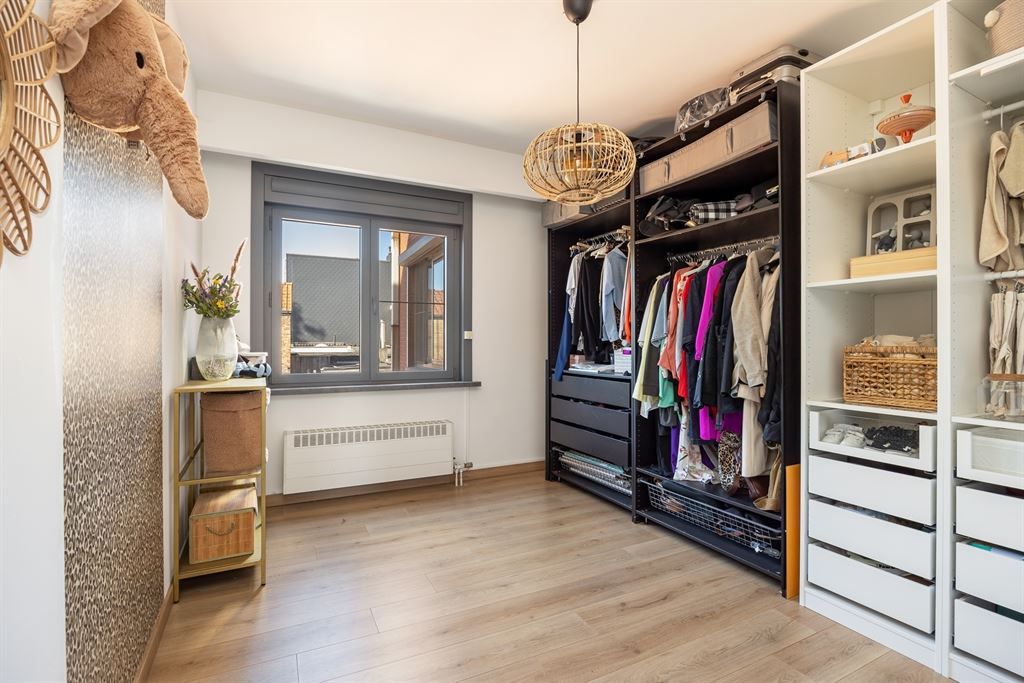 Instapklaar appartement met loftallures foto 9