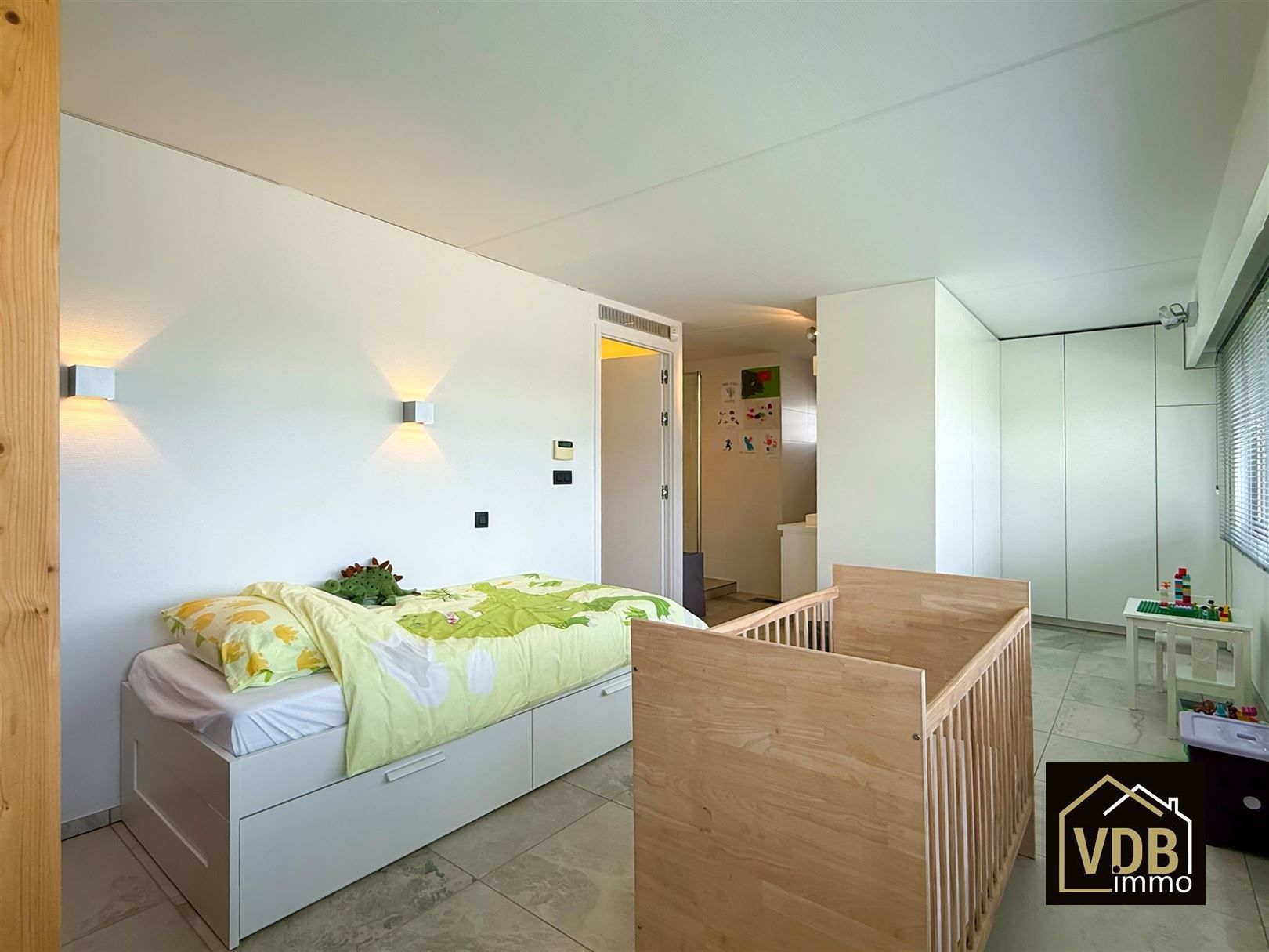 Penthouse zeer goed afgewerkt foto 24
