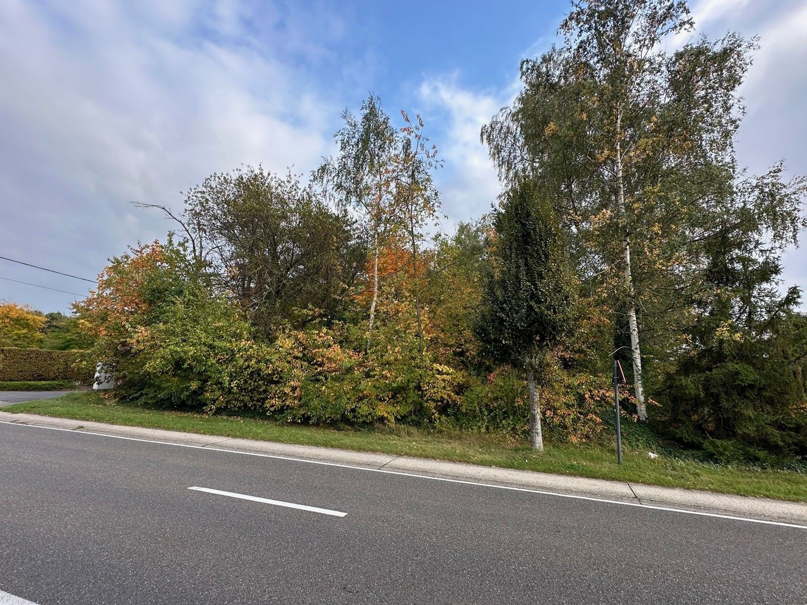 Interssante bouwgrond OB 810 m2 te 3140 KEERBERGEN foto {{pictureIndex}}