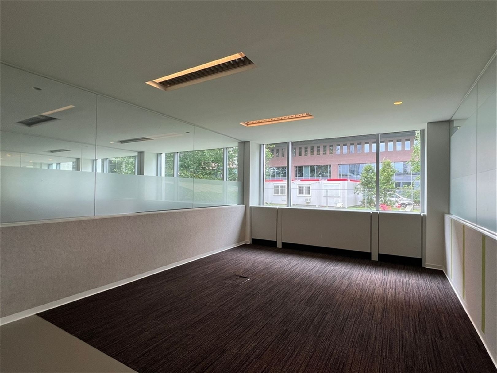 Lichtrijke instapklare kantoren tot 688m²  in UCO toren te Gent foto 6