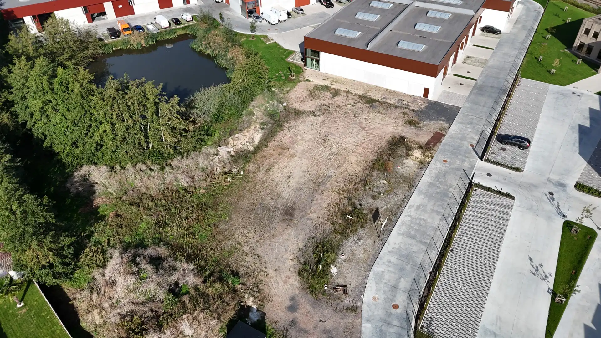 Bedrijfsgebouw op maat in Izegem - bedrijvenpark "Stuyf" foto 8