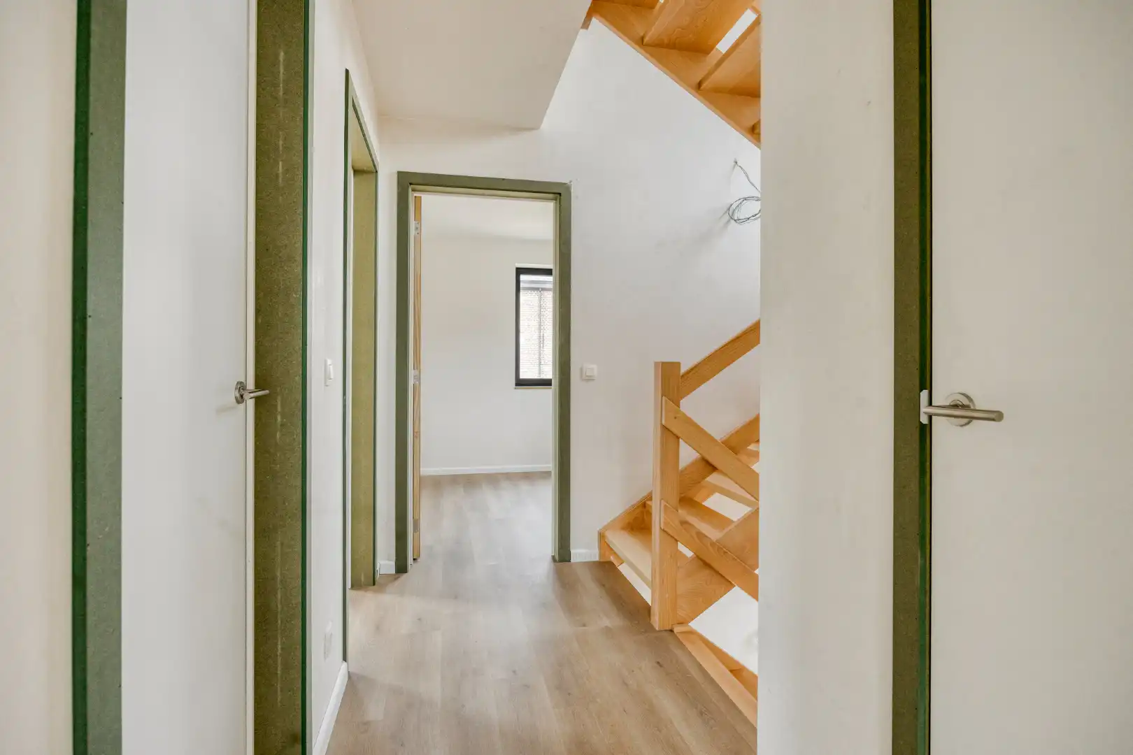 Afgewerkte open bebouwing met 5 slaapkamers, tuin, terras, zolder en garage in Kerkom! - EPB A kWh/m² - bewoonbare opp. 183 m² foto 15