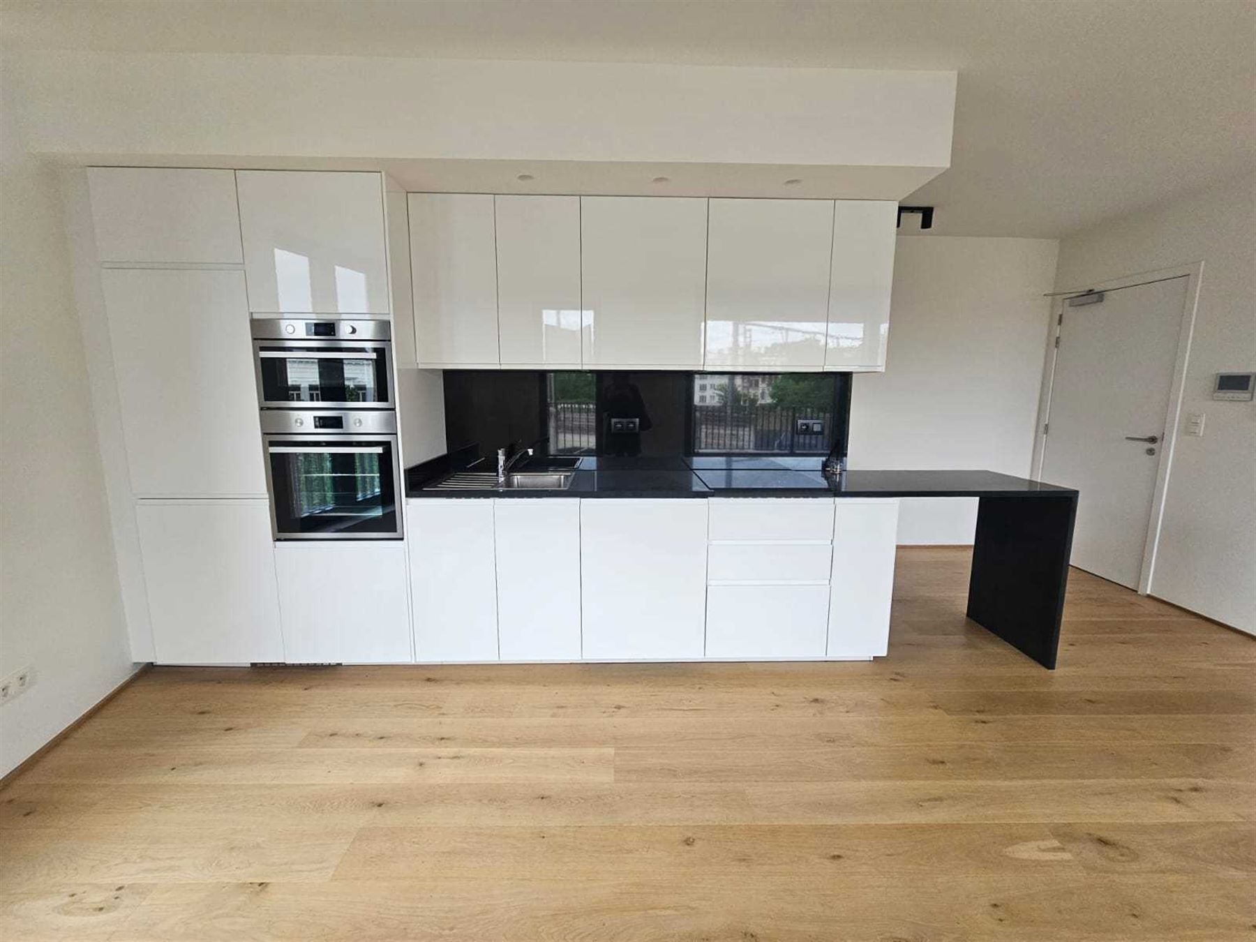 Luxueus nieuwbouwappartement op Zurenborg! foto 2