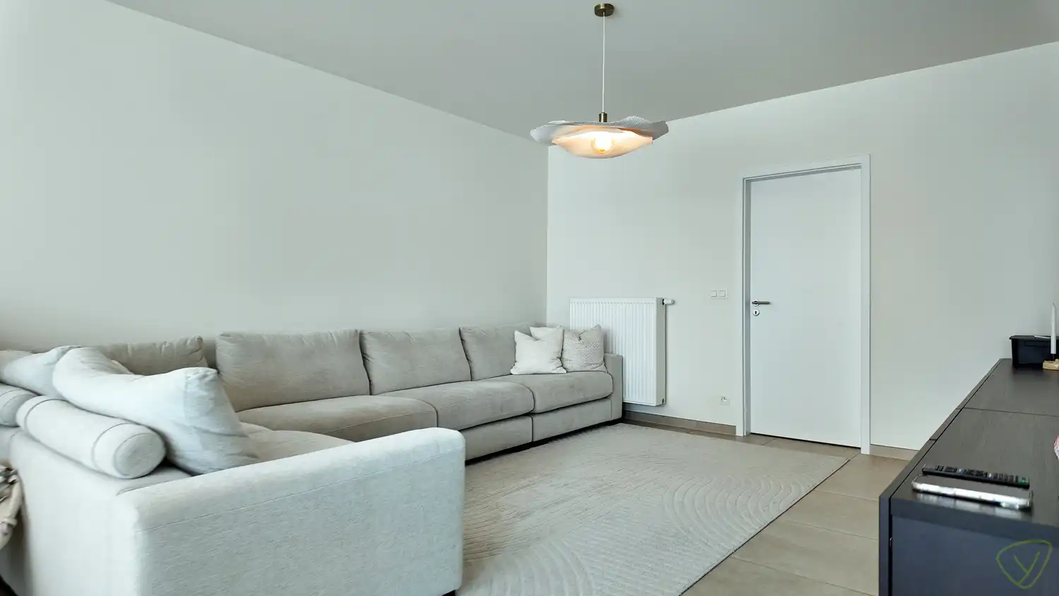 Halfopen prachtig afgewerkte woning vlakbij het centrum van Eeklo foto 7