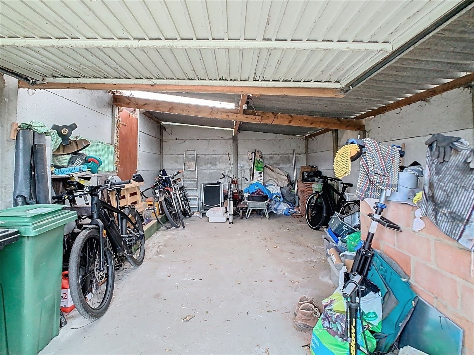 GERENOVEERDE WONING MET ZICHT OP DE VAART!  foto 18