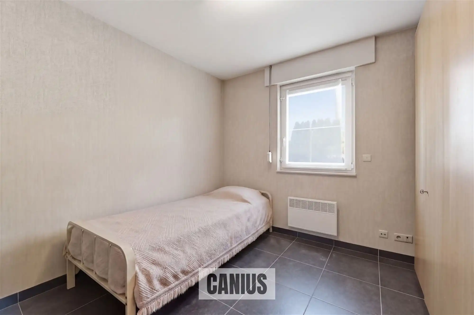 STIJLVOL GELIJKVLOERS APPARTEMENT MET DRIE SLAAPKAMERS foto 7