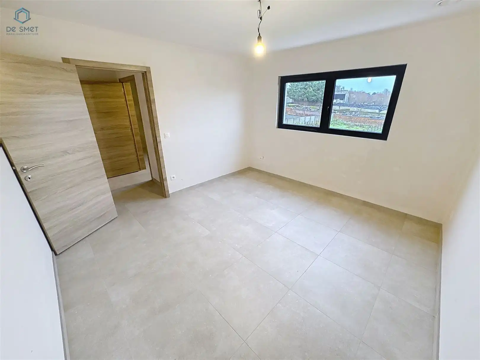 Rustig gelegen, energiezuinige nieuwbouwwoning met 4 slaapkamers en tuin foto 13