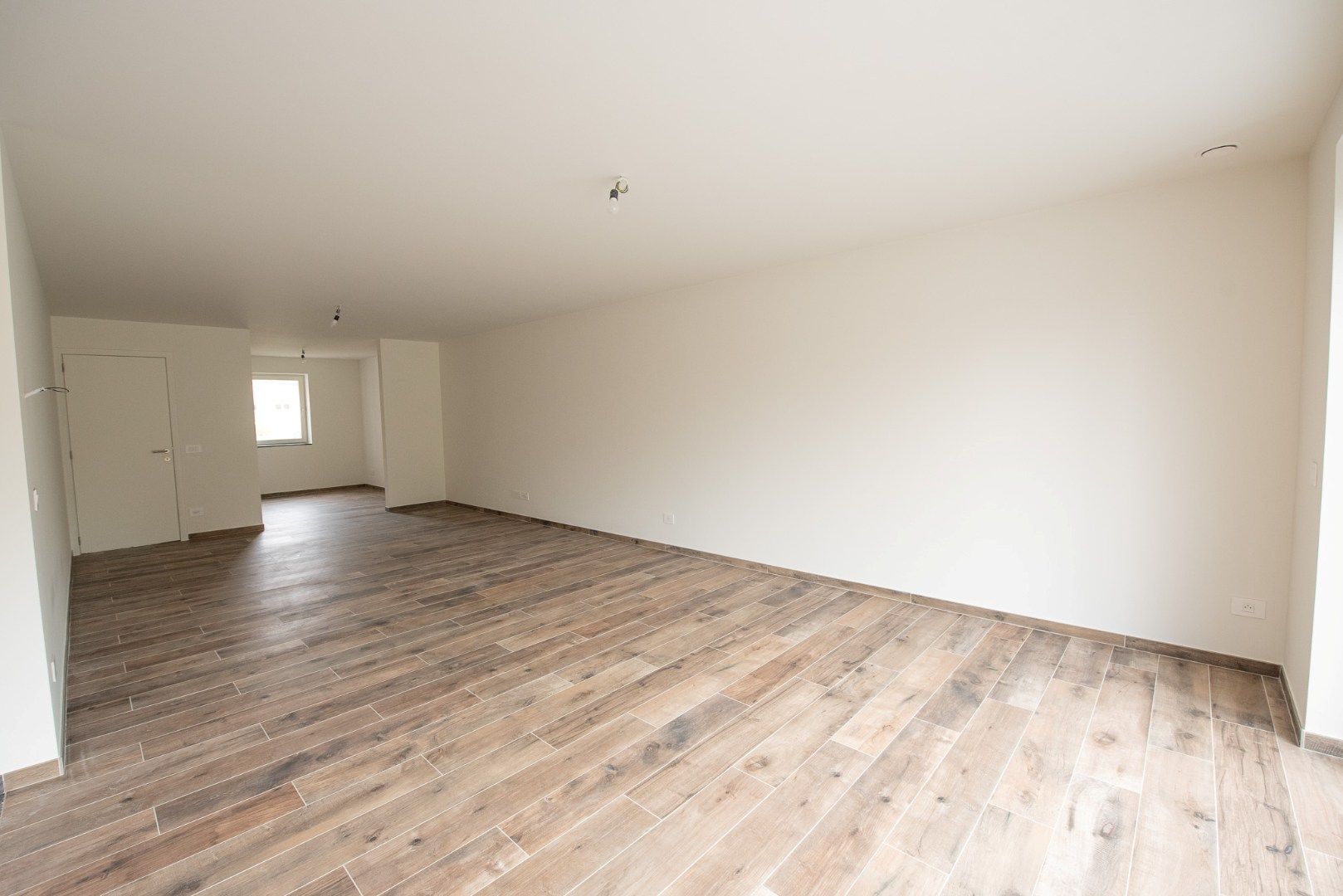 Nieuwbouwwoning met tuin en 4 slaapkamers in Zulte te huur! foto 4