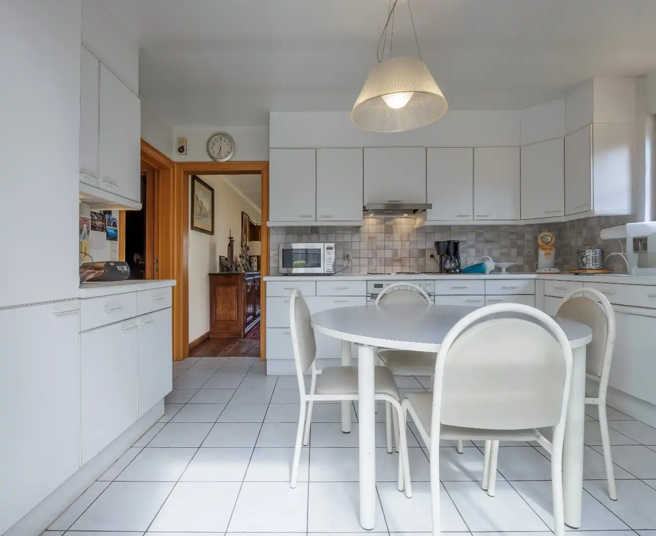 Charmante en solide villa met zonnige tuin in het hart van Zwevezele foto 12