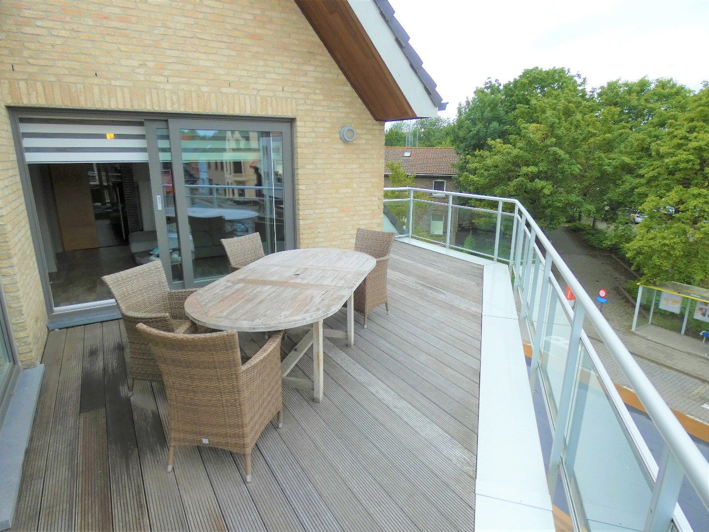 Appartement (104 m²) met 2 slpk, 2 terrassen en garage, Eernegem. foto 17