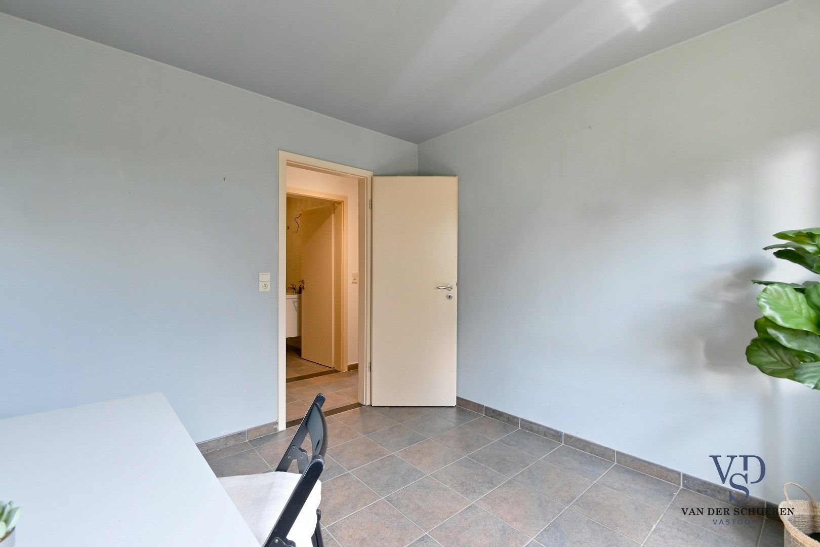 Bungalowwoning met afzonderlijke garage foto 10