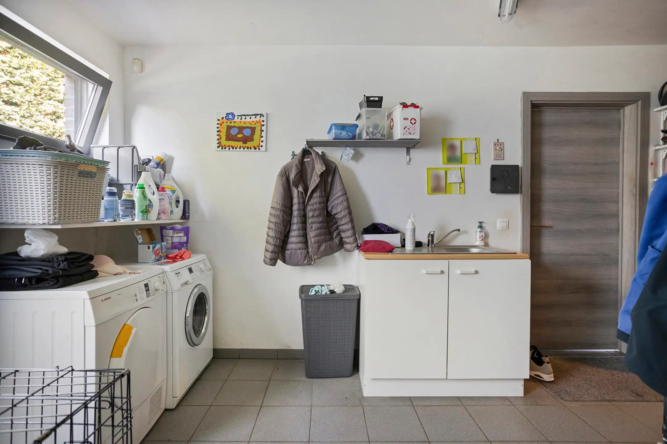 Recente vrijstaande woning op perceel van 10a foto 23