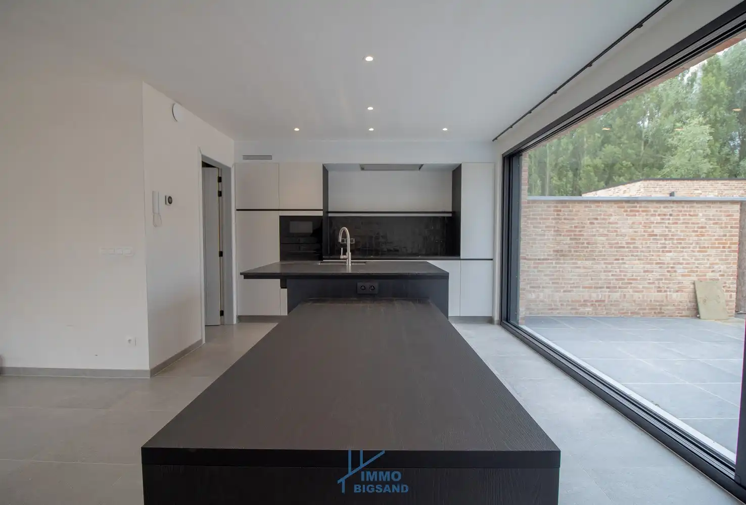 Nieuwbouwvilla te huur met ruime tuin, garage en 4 slaapkamers foto 6