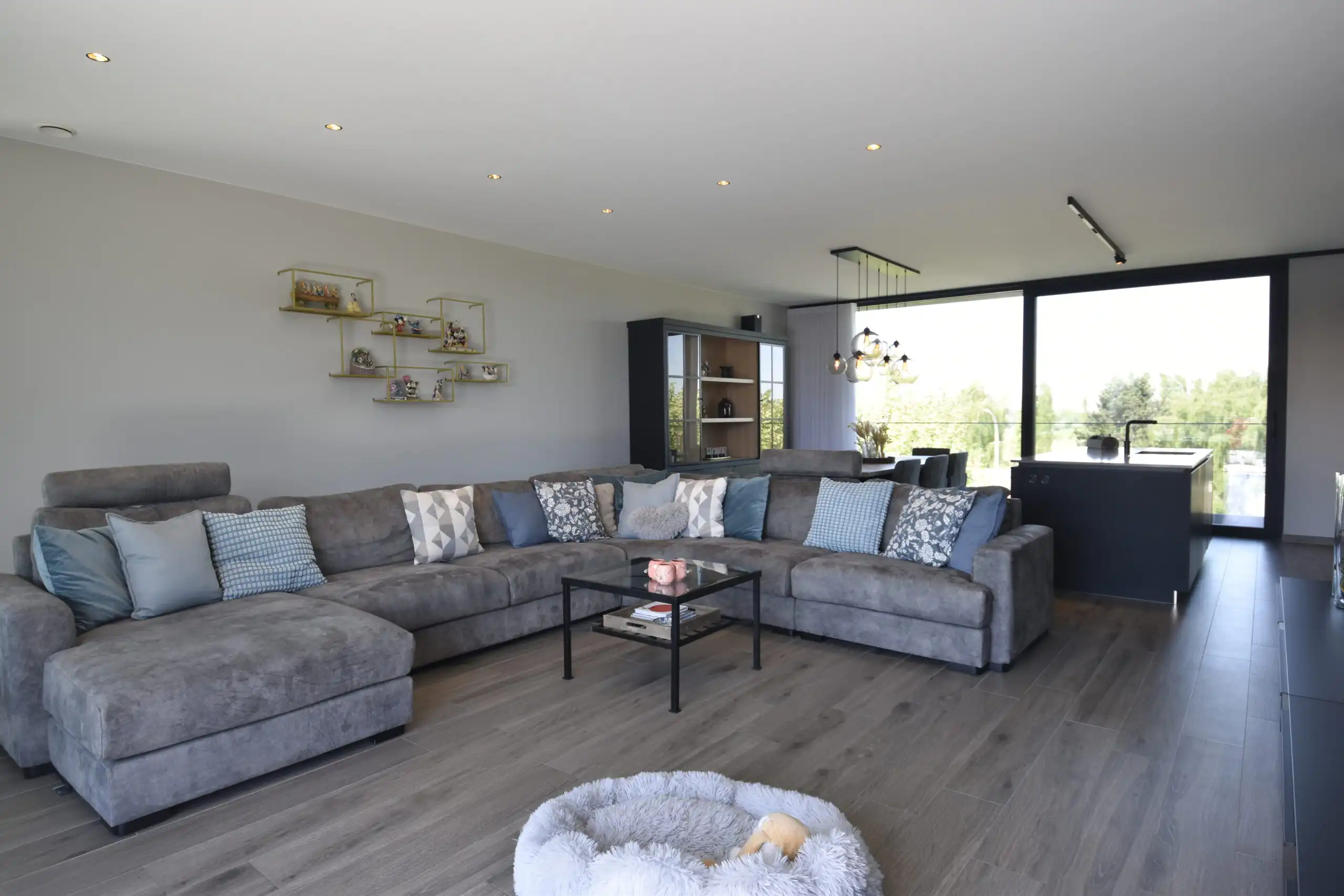 Modern penthouse met schitterend uitzicht en topafwerking – incl. autostaanplaats en berging foto 11