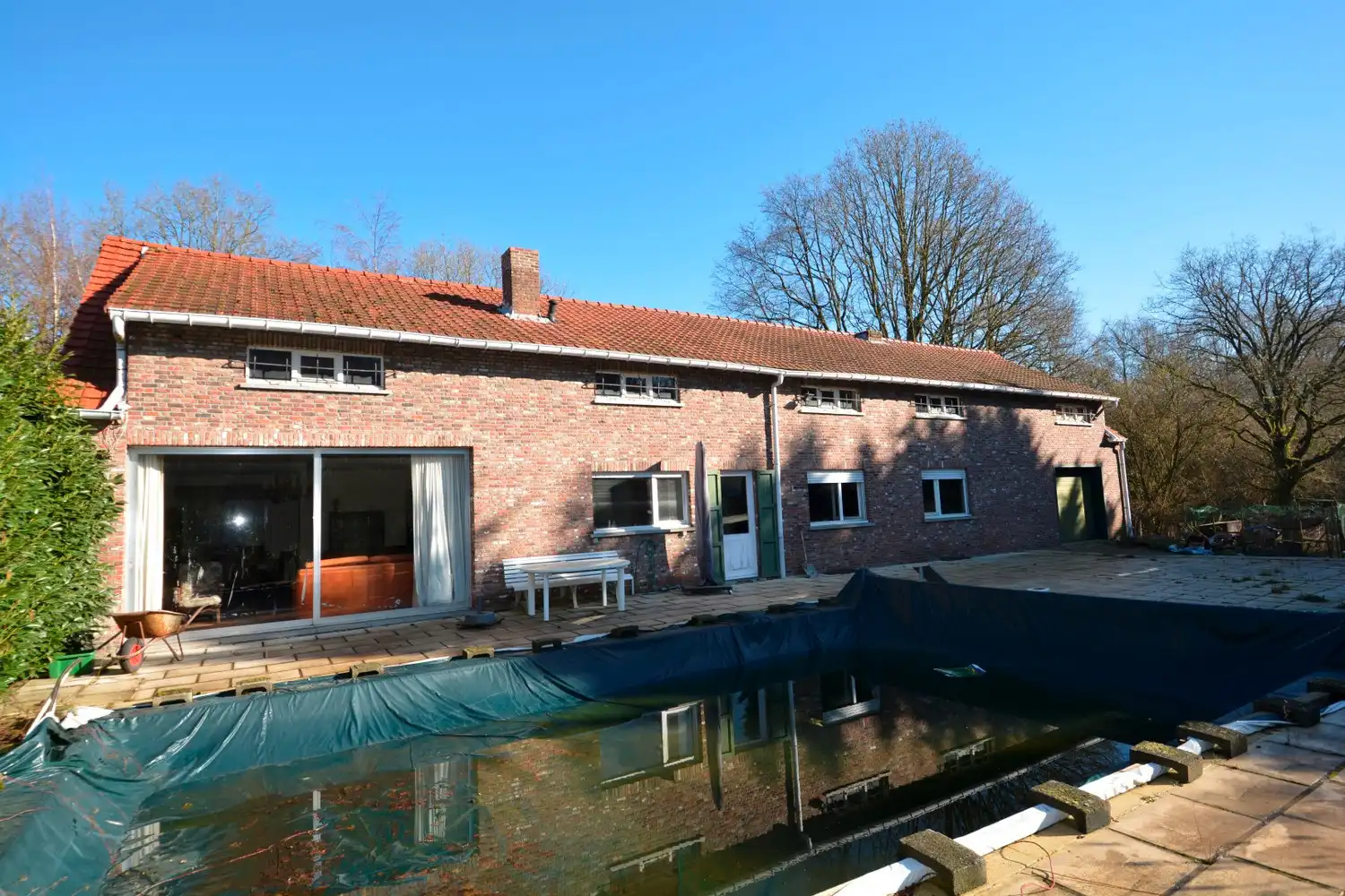 TE RENOVEREN LANDHUIS OP 14.000 m²! foto 4