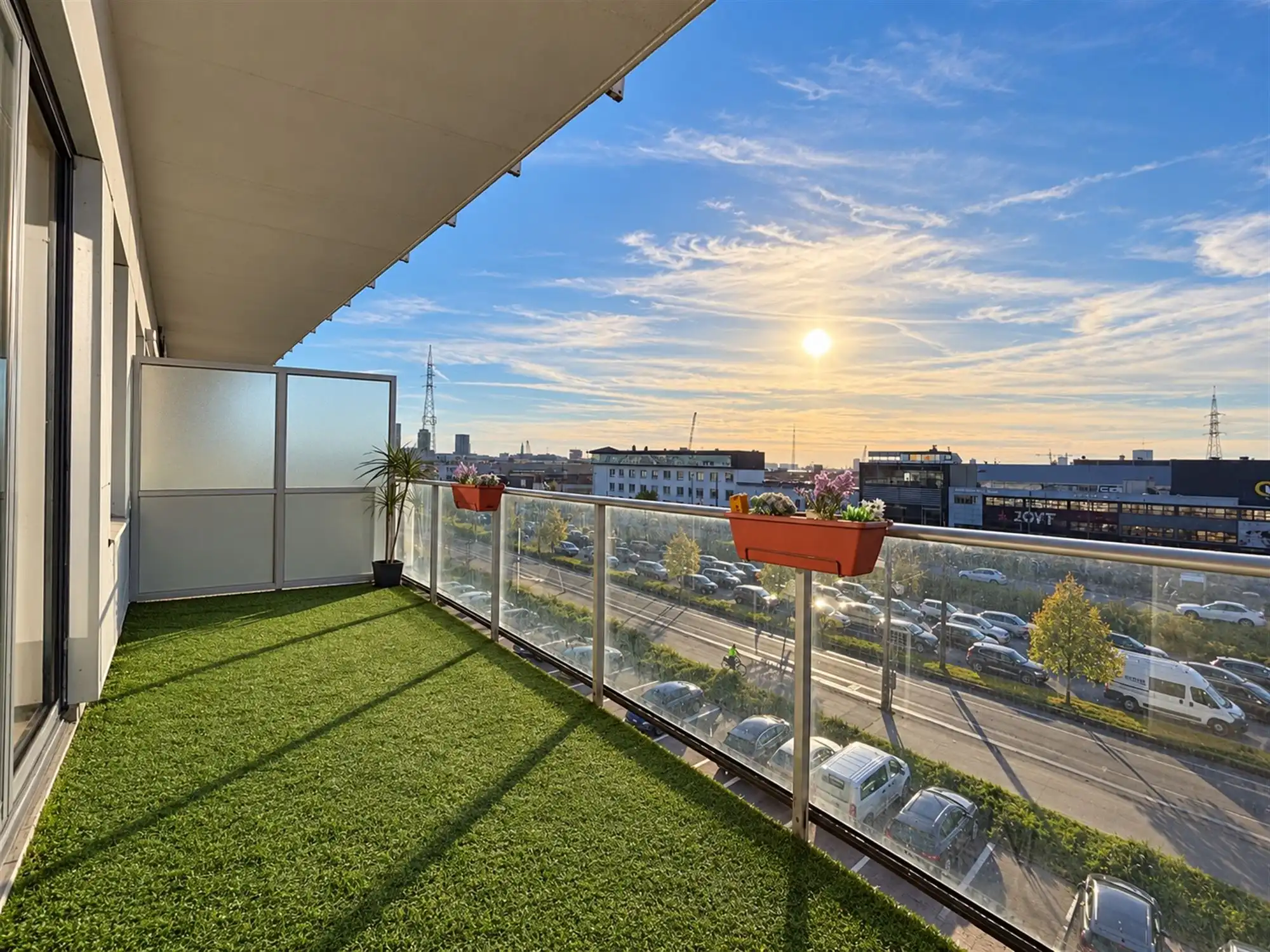 Stijlvol gemeubeld appartement met groot terras aan de Noorderlaan  foto 2