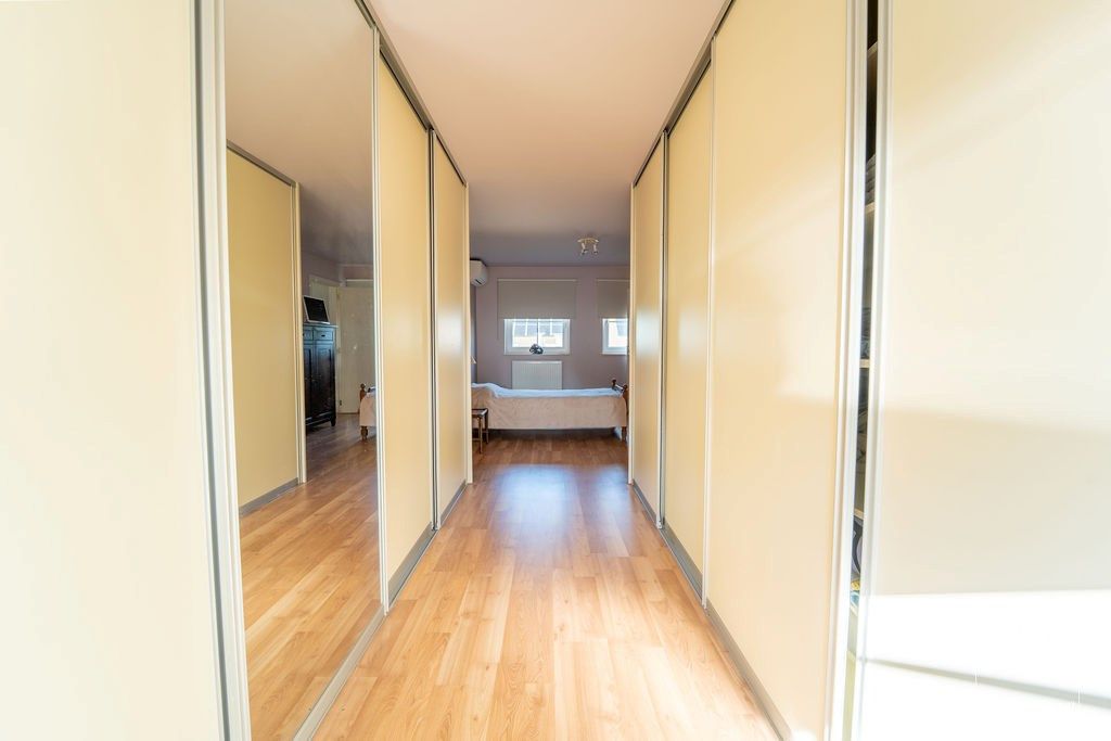 Ruime villa met paardenaccommodatie gelegen te Herk-de-Stad - EPC-label: B - Bewoonbare vloeroppervlakte: 296m² foto 11