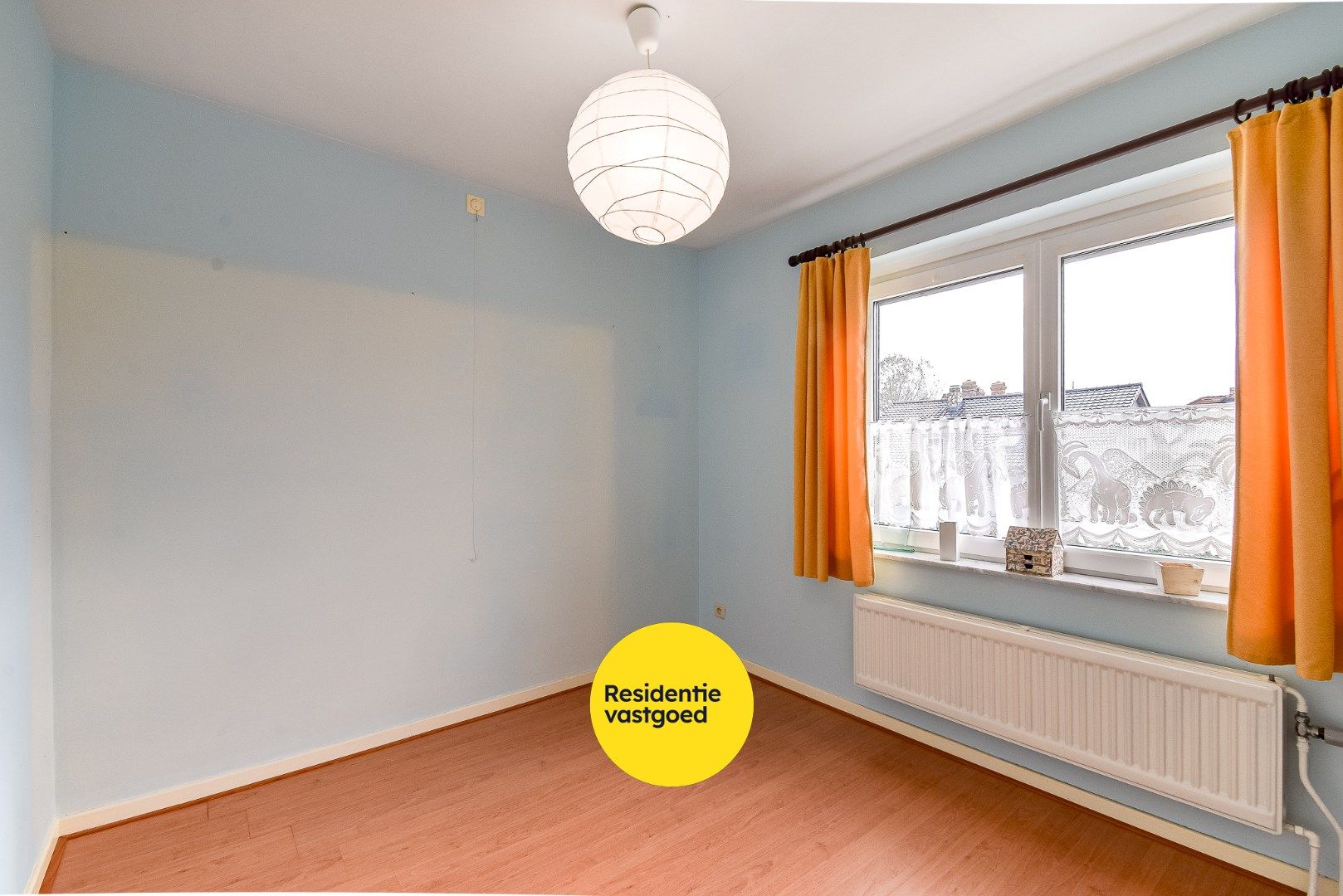 Ruim te renoveren villa op rustige ligging foto 16