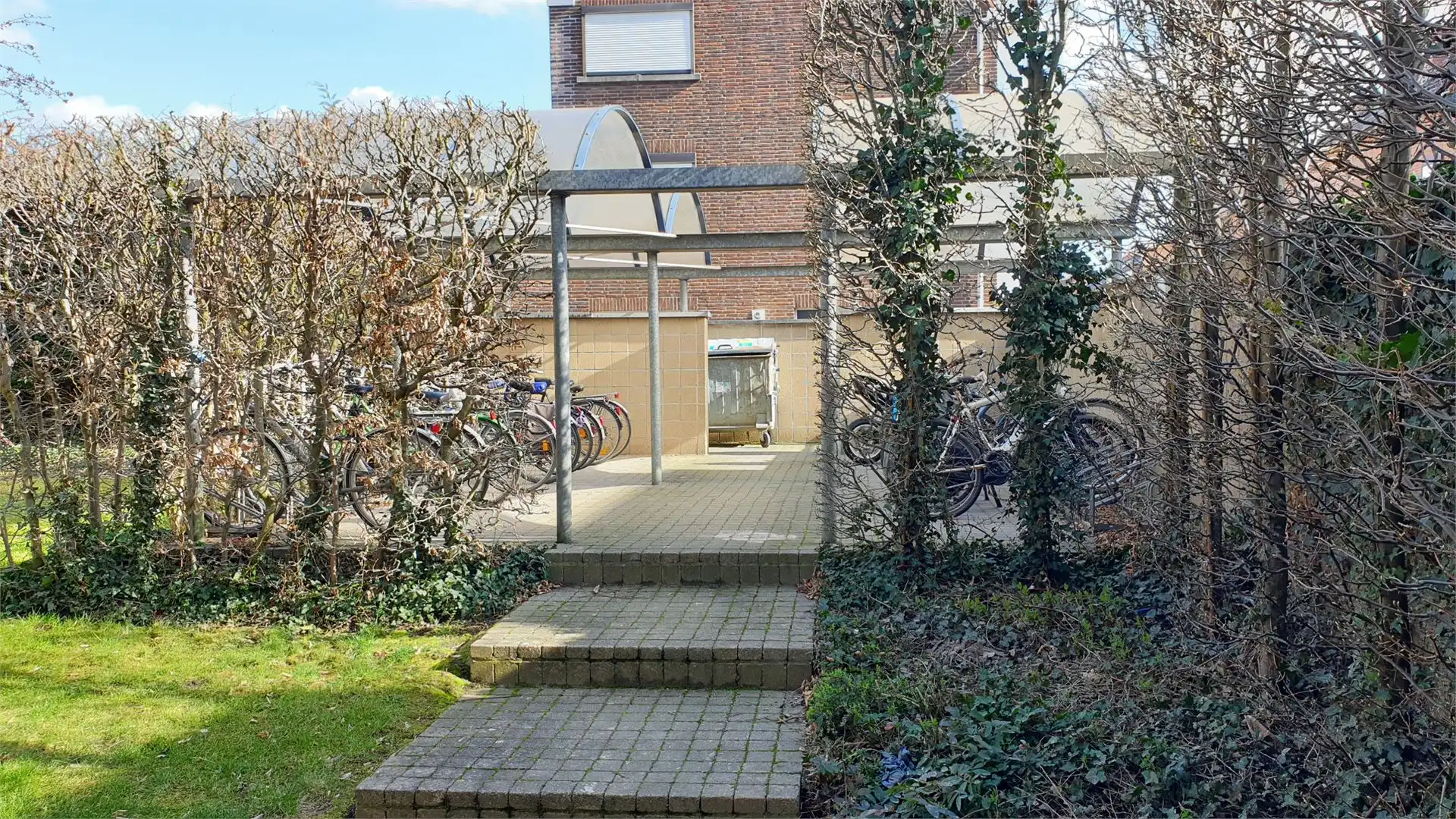 Appartement te huur foto 10
