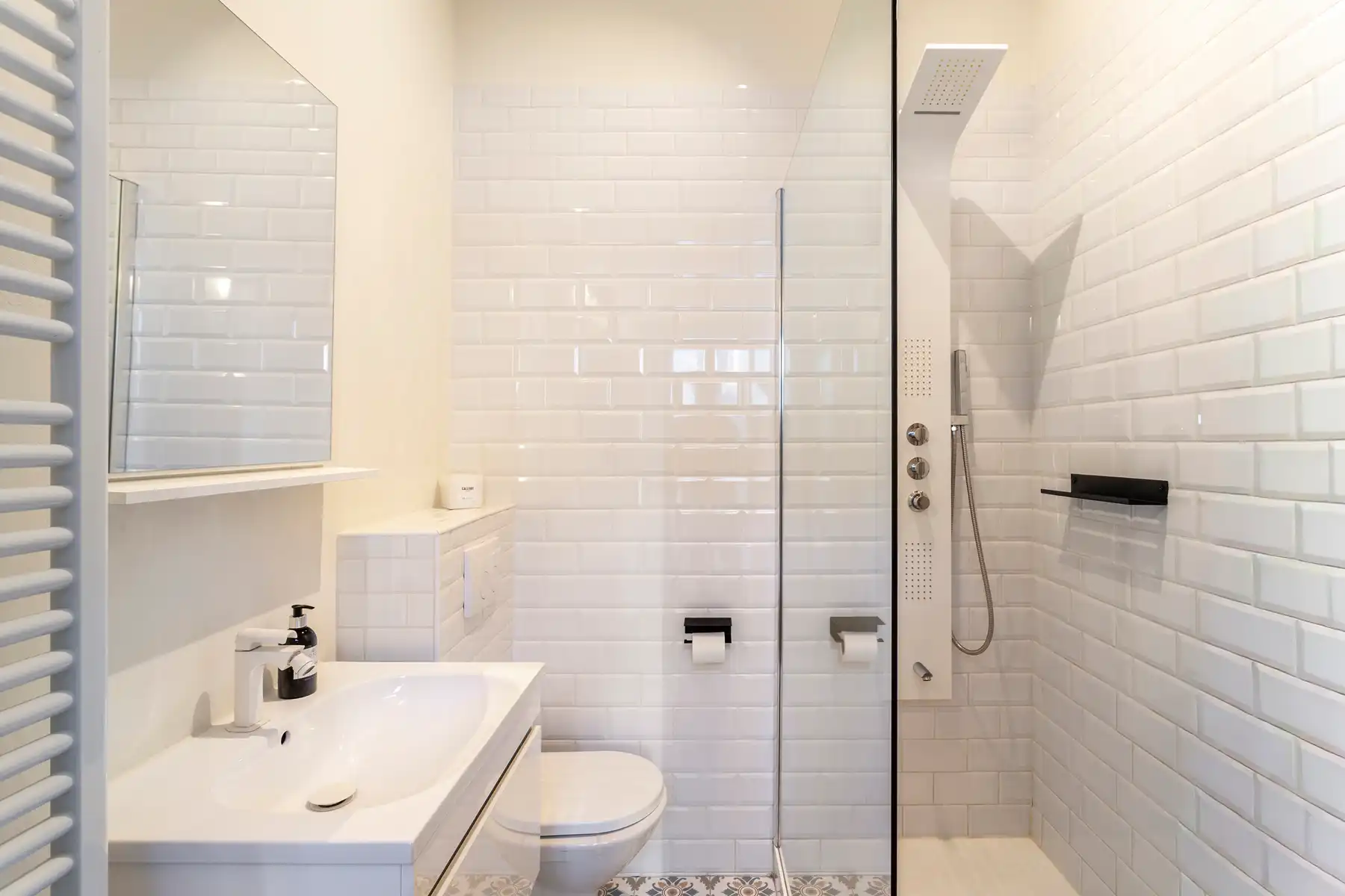 Bemeubeld 1slpk appartement met terras op het bruisende Zuid foto 6