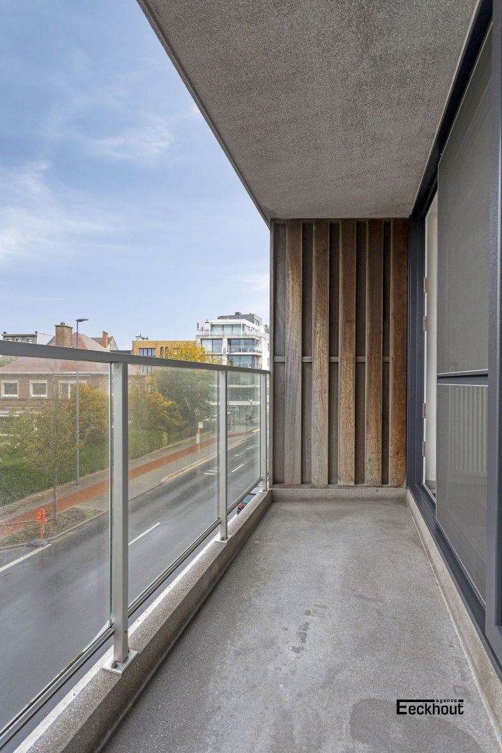 Modern appartement met terras en open zicht in Oostende foto 12