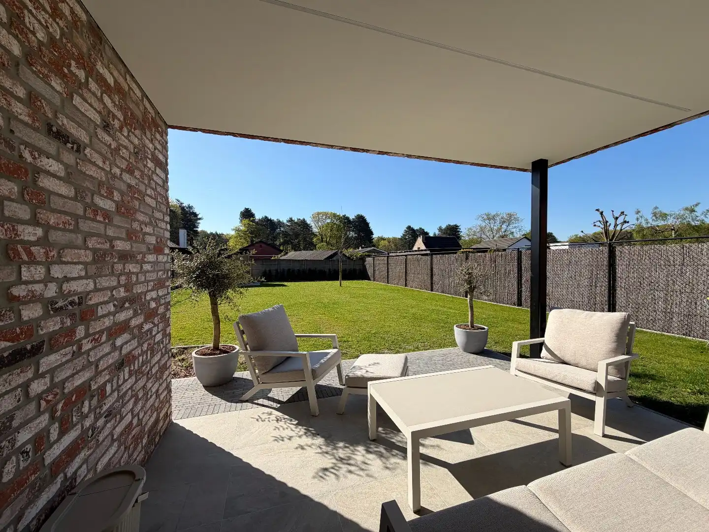 Volledig afgewerkte nieuwbouwwoning met 4 slaapkamers. foto 7