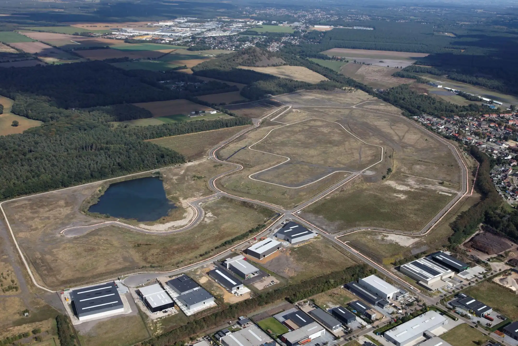 Industrieterrein van 11.078m² (1,1Ha) foto 9