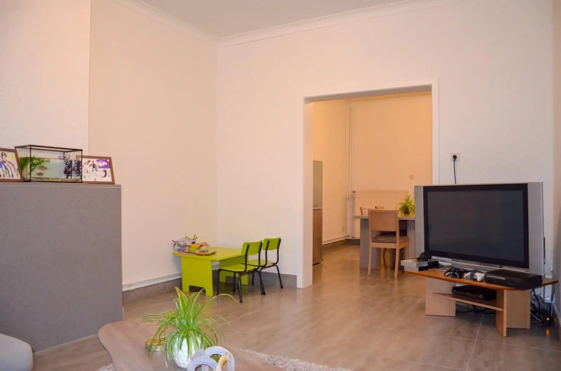 Woning met 3 slaapkamers en ruime stadskoer. foto 5